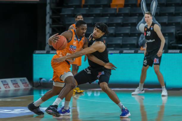 通过分析这 通过分析这