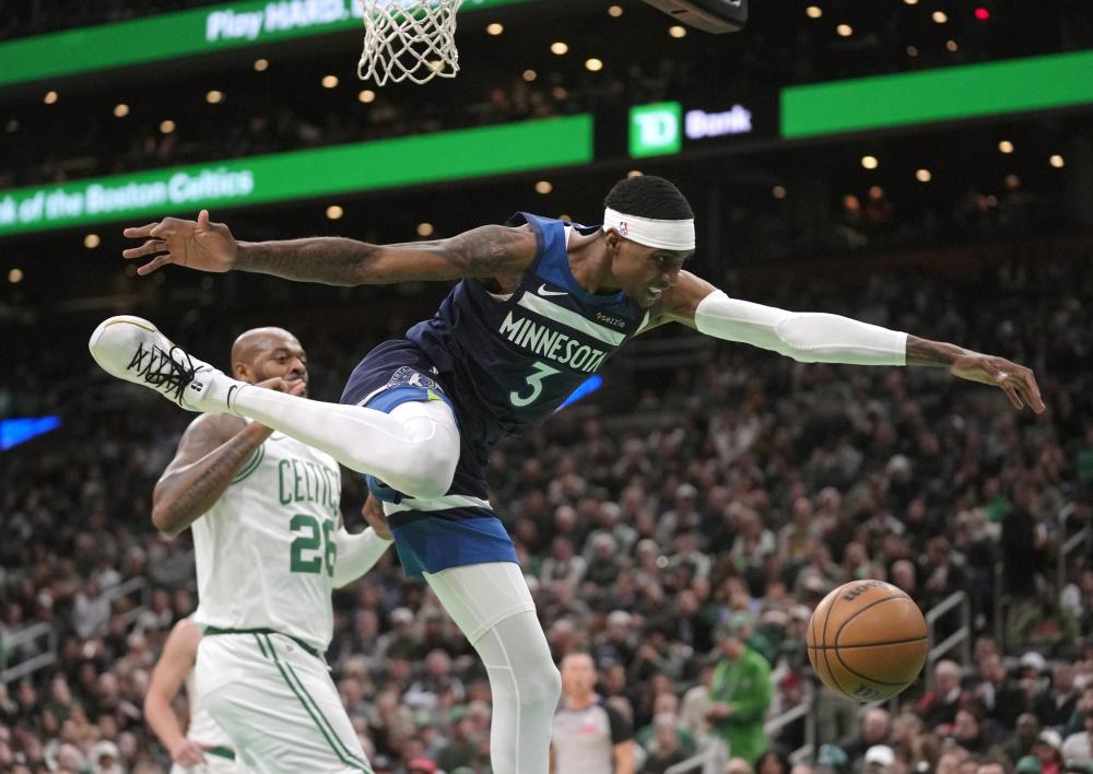 周边商业收 周边商业收