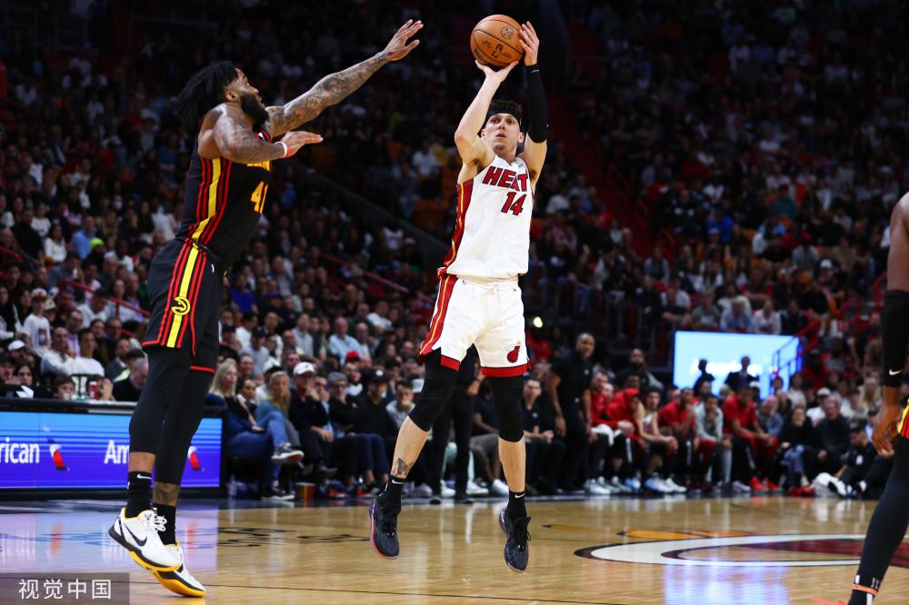 三叉戟，本赛季五大联赛12名球员直接参与8球，巴萨独占三人